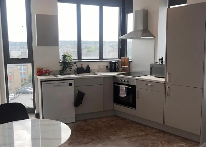 High Point 2 Bed Bradford (West Yorkshire)