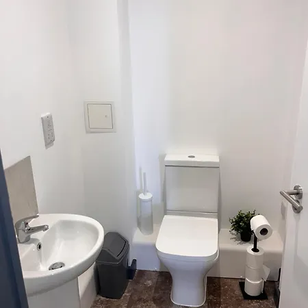 High Point 2 Bed *